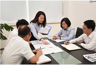 鸿运国际署理商营销方案制订实拍图